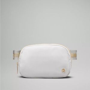 LULULEMON | ✨NEW✨ Everywhere Belt Bag 1L in Vapor/Gold/White